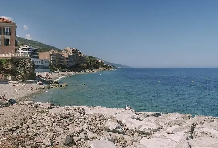 Petit En Centre * Bastia (Corsica)