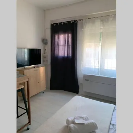 Petit En Centre شقة